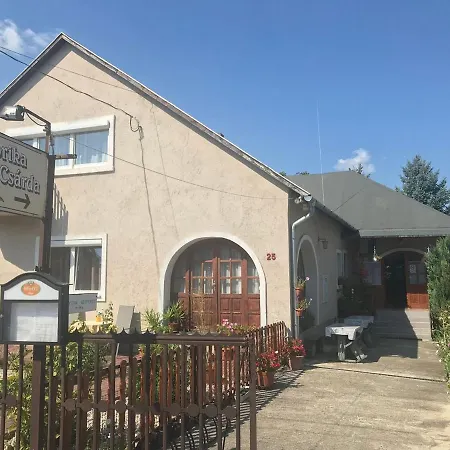 Hunyadi Apartment *